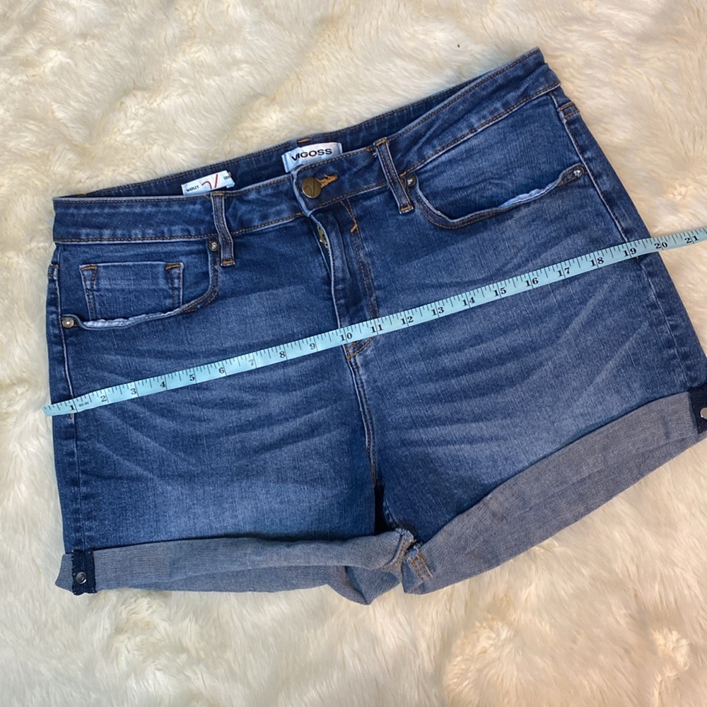 Vigross denim cuff hem shorts, whiskers faded  size 32 Medium Wash Blue - Picture 7 of 12